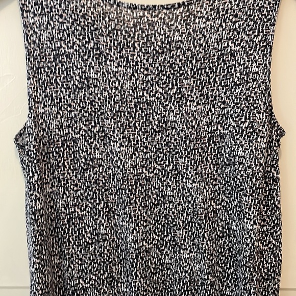 LOFT sleeveless top - Picture 7 of 10